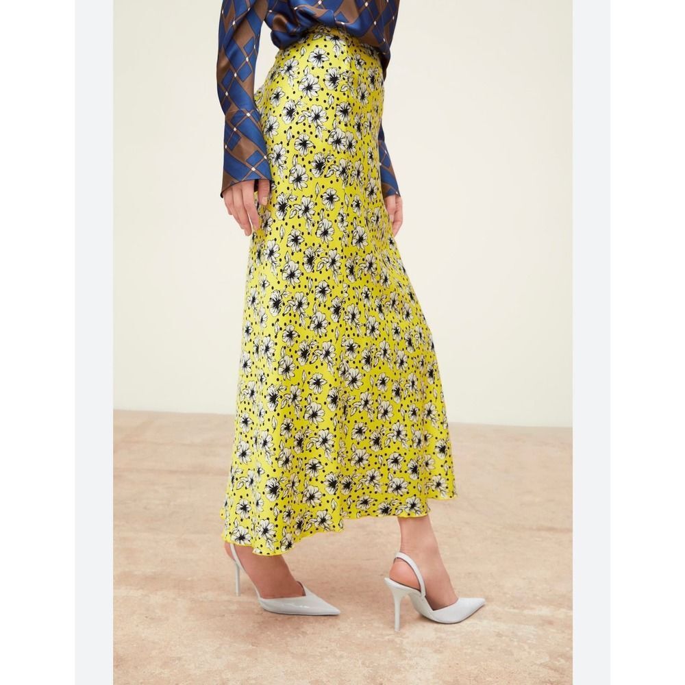 Zara EUC Floral Print A-Line Midi Skirt Yellow Size Size M Bloggers Fav